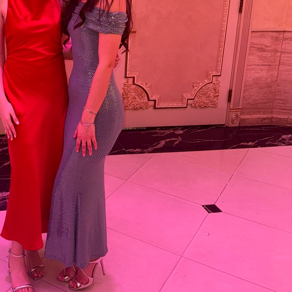 Selfie Leslie Kailey off the shoulder maxi dress in spangle silver